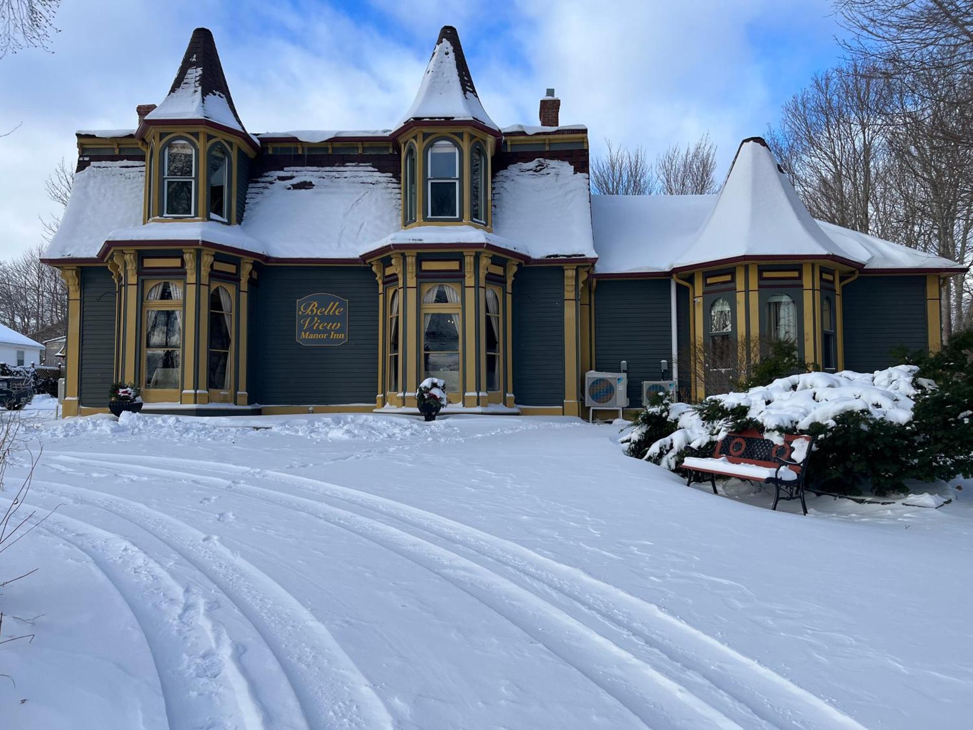 Belle View Manor Inn Harbour Grace Exterior photo