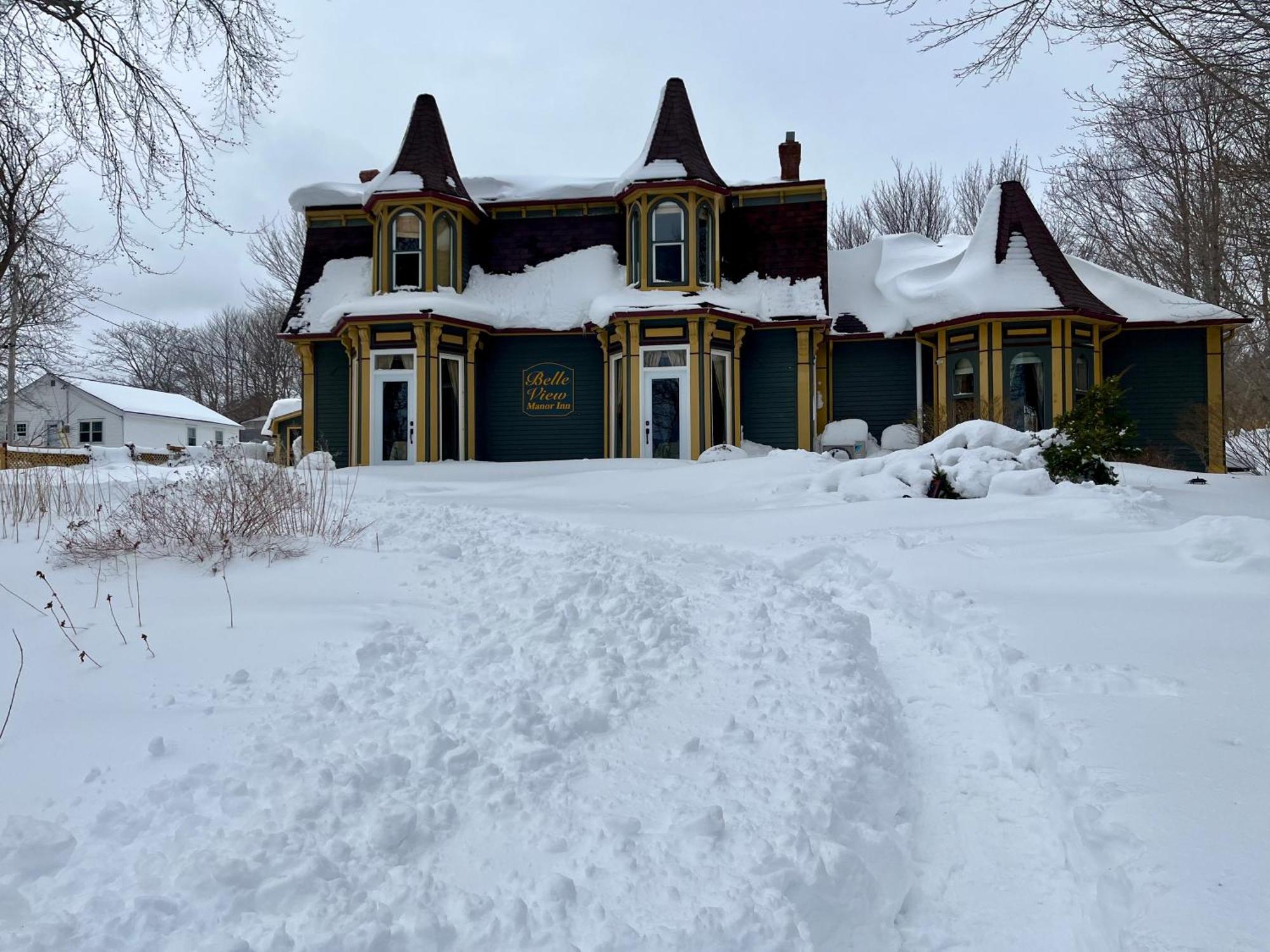 Belle View Manor Inn Harbour Grace Exterior photo